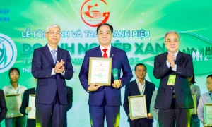 EVNHCMC nhận danh hiệu Doanh nghiệp Xanh 2023